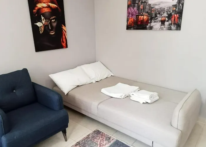 The Villages ,c2 , Havuz, Balkon, Peyzaj אולודניץ