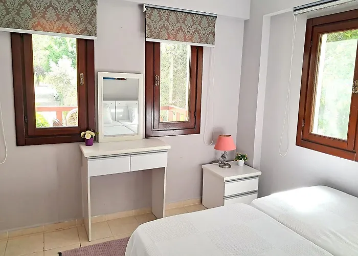 דירה The Villages ,c2 , Havuz, Balkon, Peyzaj אולודניץ